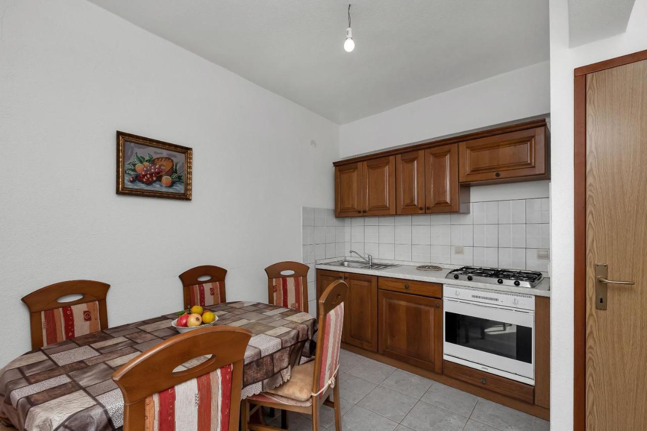 Apartments Nikola Bogomolje Exterior photo